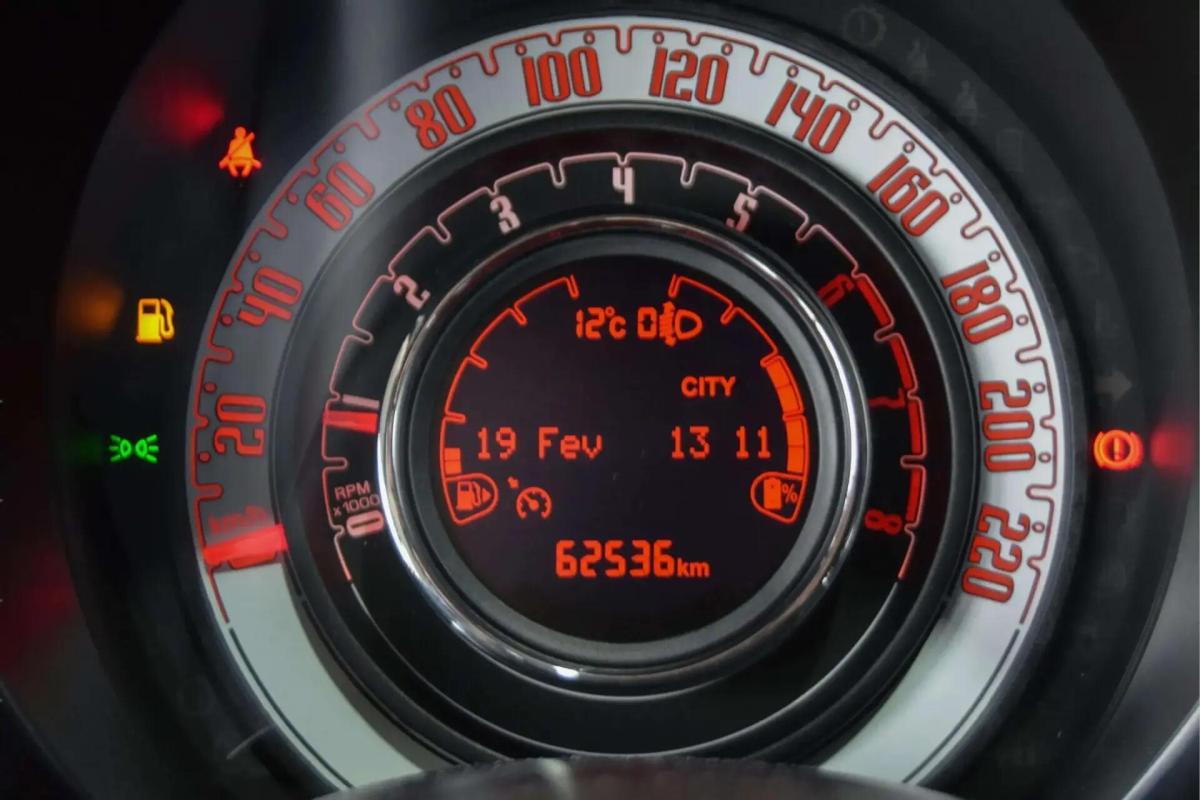 fiat-500-2023-hibrido-a-gasolina-999cc