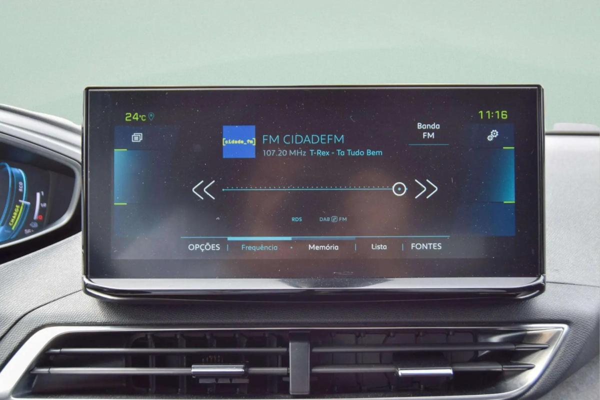 peugeot-3008-2023-hibrido-a-gasolina-1598cc