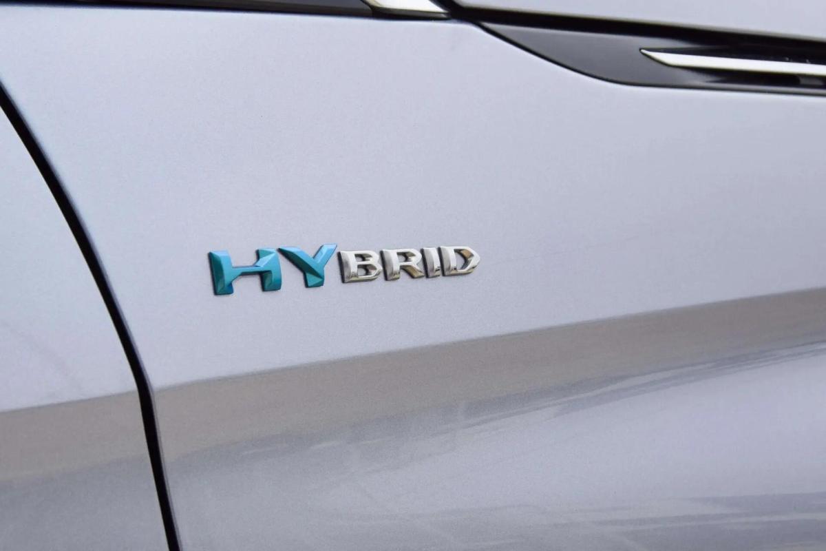peugeot-3008-2023-hibrido-a-gasolina-1598cc