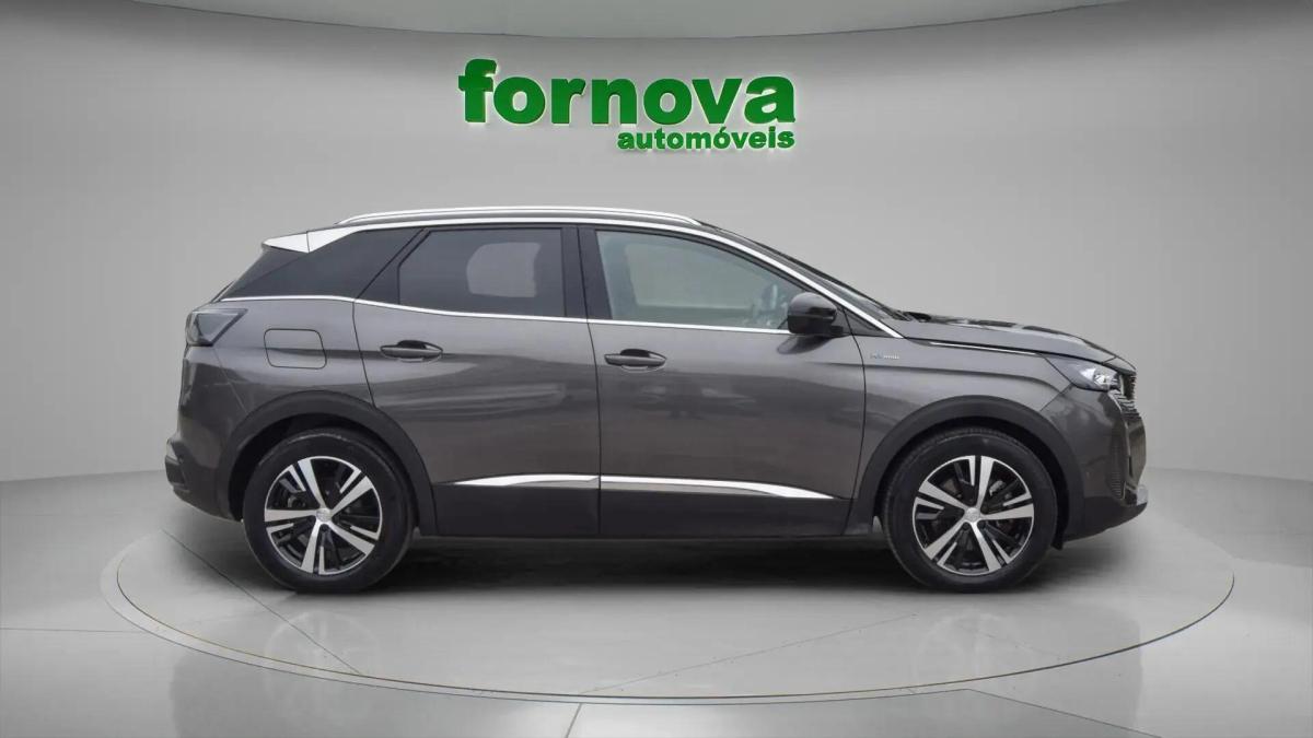 peugeot-3008-2023-hibrido-a-gasolina-1598cc