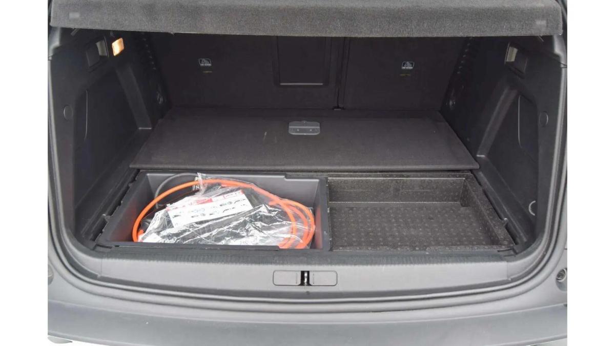 peugeot-3008-2023-hibrido-a-gasolina-1598cc
