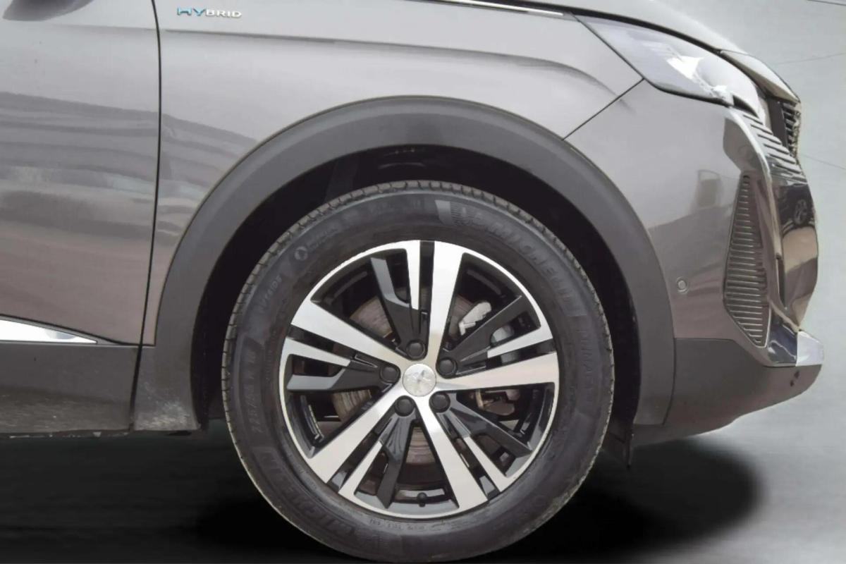 peugeot-3008-2023-hibrido-a-gasolina-1598cc