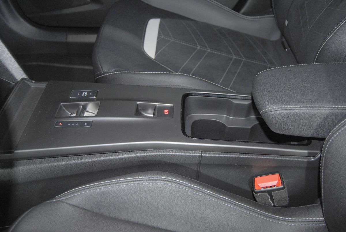 opel-mokka-2025-hibrido-a-gasolina-1199cc