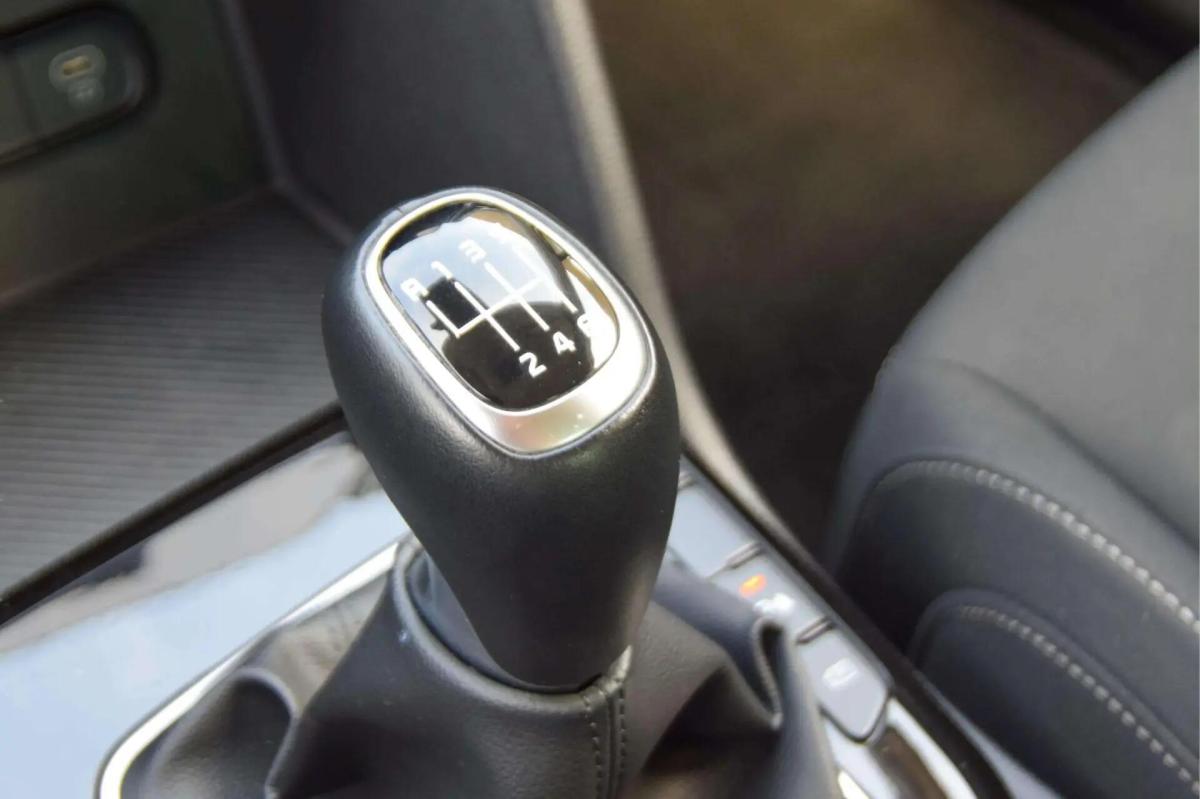 kia-sportage-2023-gasolina-1598cc
