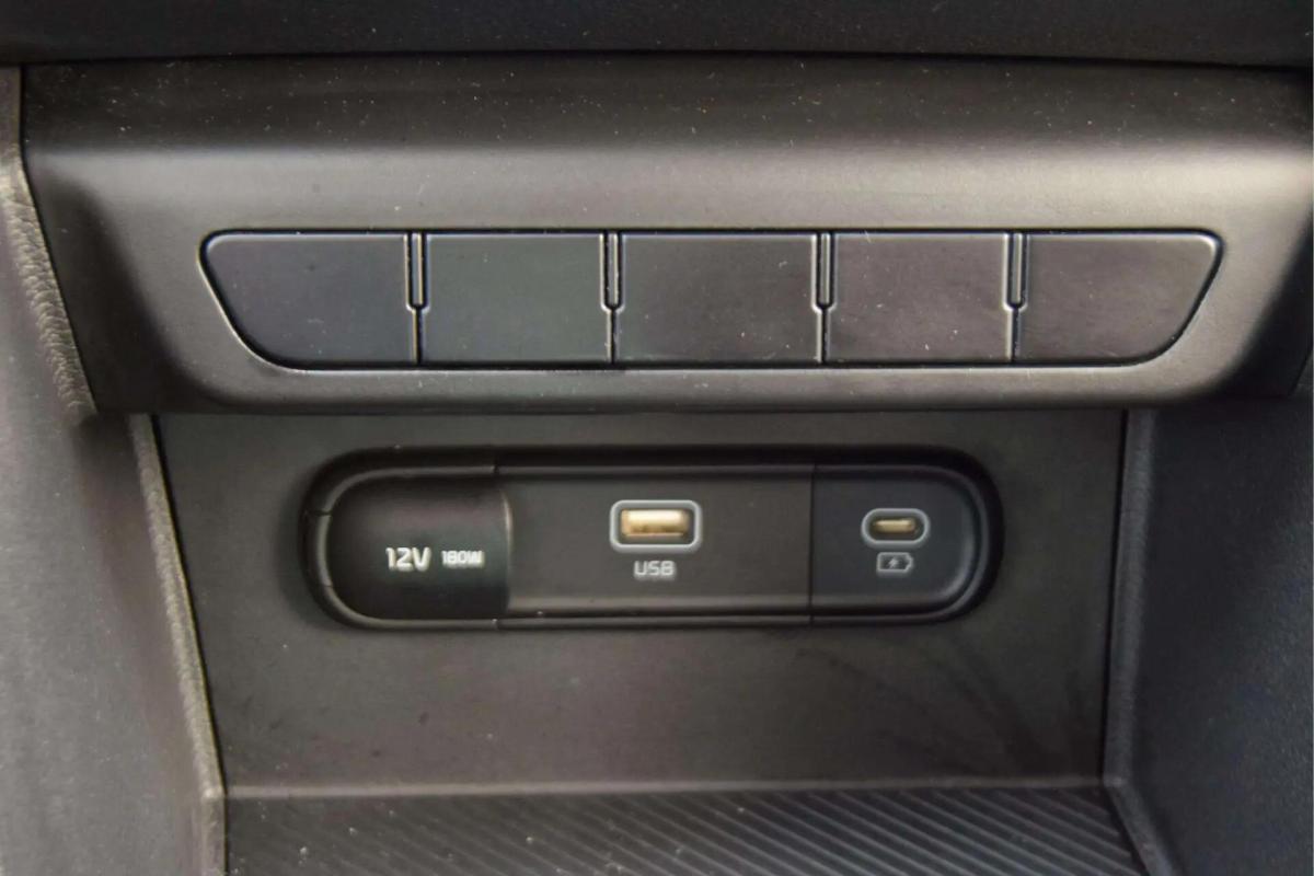 kia-sportage-2023-gasolina-1598cc