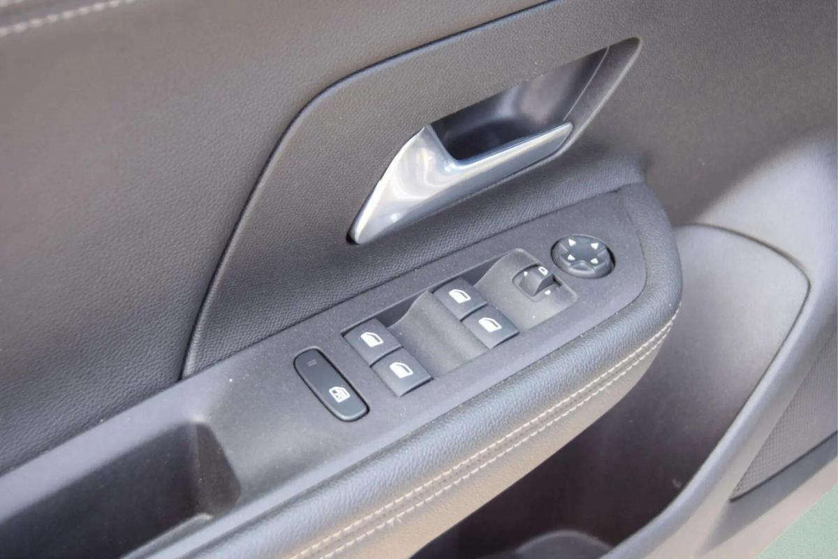 opel-mokka-2024-gasolina-1199cc