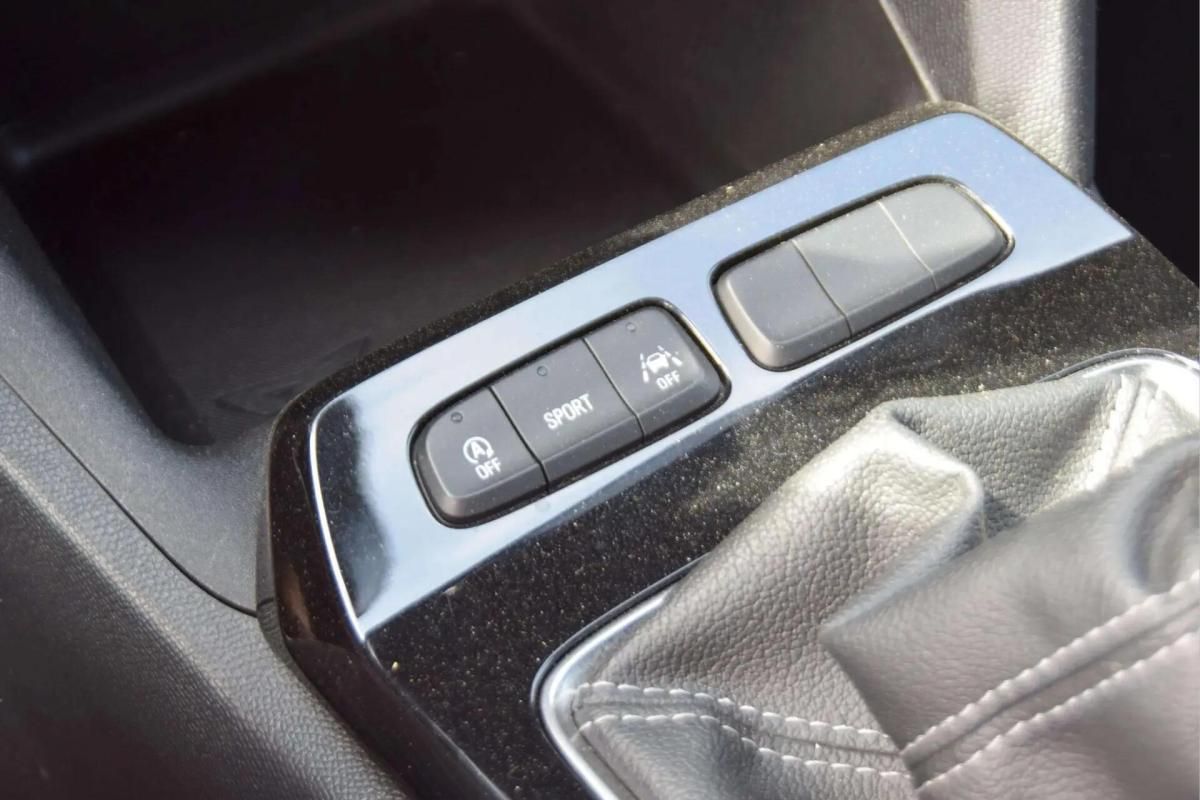 opel-mokka-2024-gasolina-1199cc