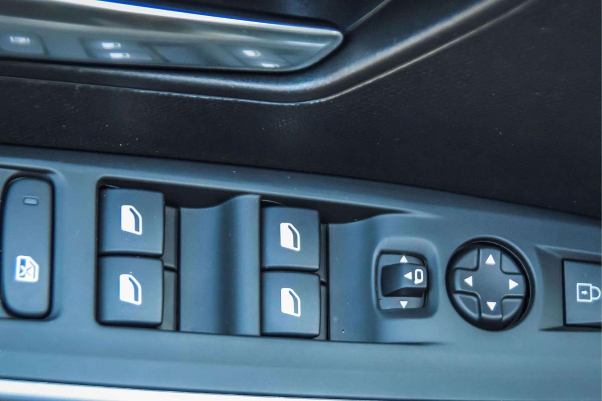 peugeot-3008-2025-hibrido-a-gasolina-1199cc