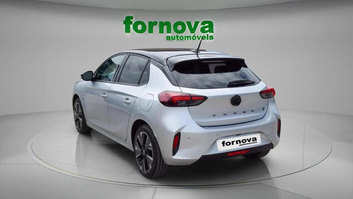 opel-corsa-e-2024-eletrico-0cc