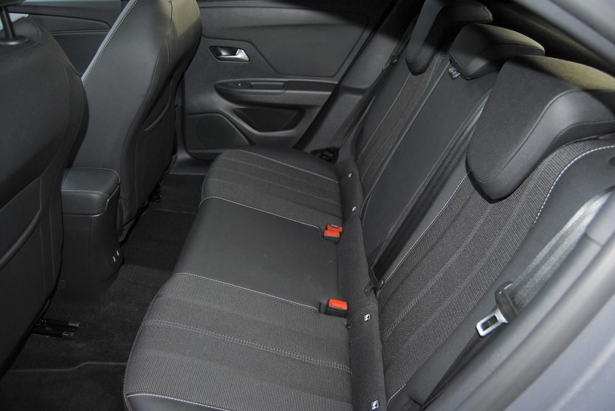 opel-mokka-2024-gasolina-1199cc