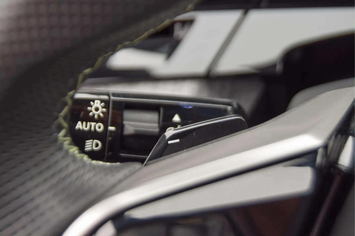 peugeot-e-3008-2025-eletrico-0cc