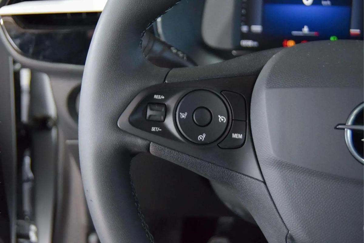 opel-corsa-2025-gasolina-1199cc