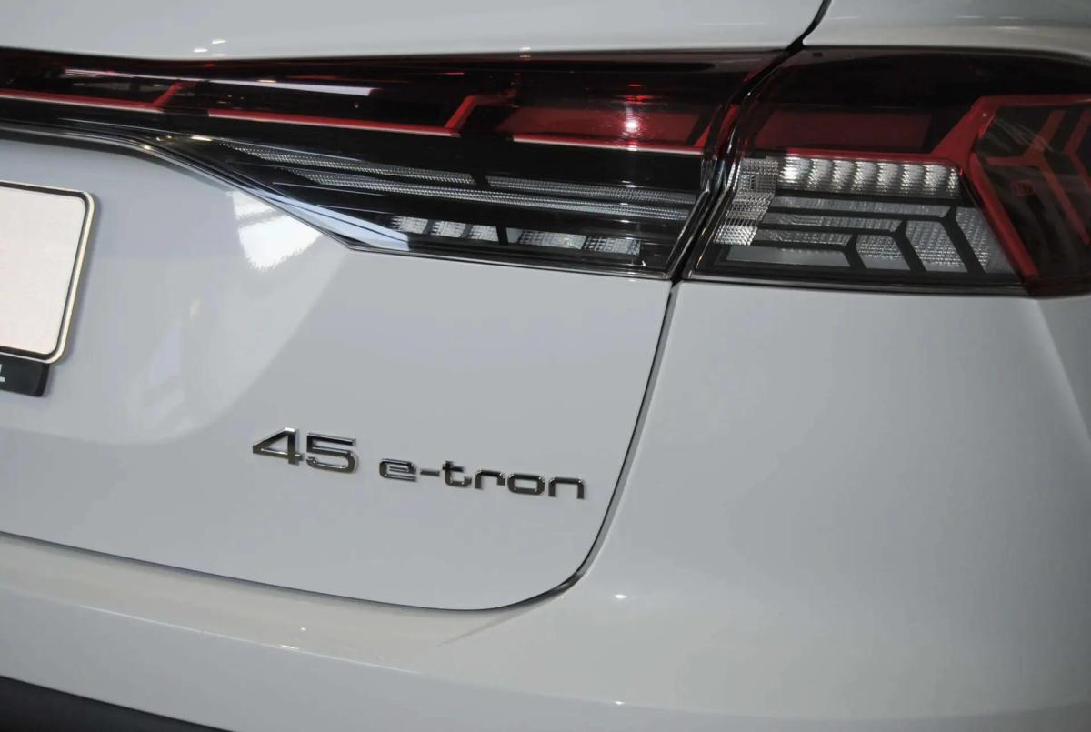 audi-q4-e-tron-2024-eletrico-0cc