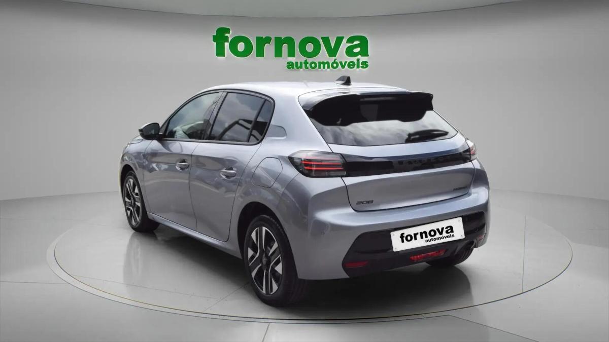 peugeot-208-2025-gasolina-1199cc