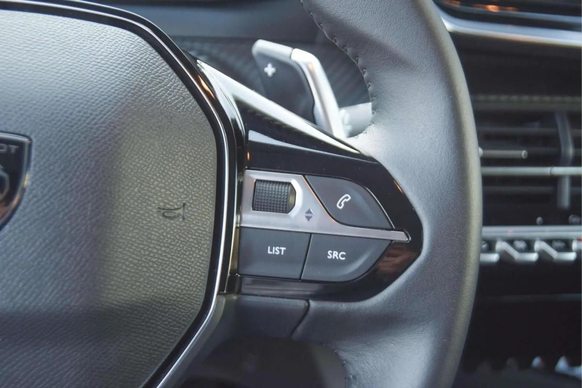 peugeot-208-2025-gasolina-1199cc