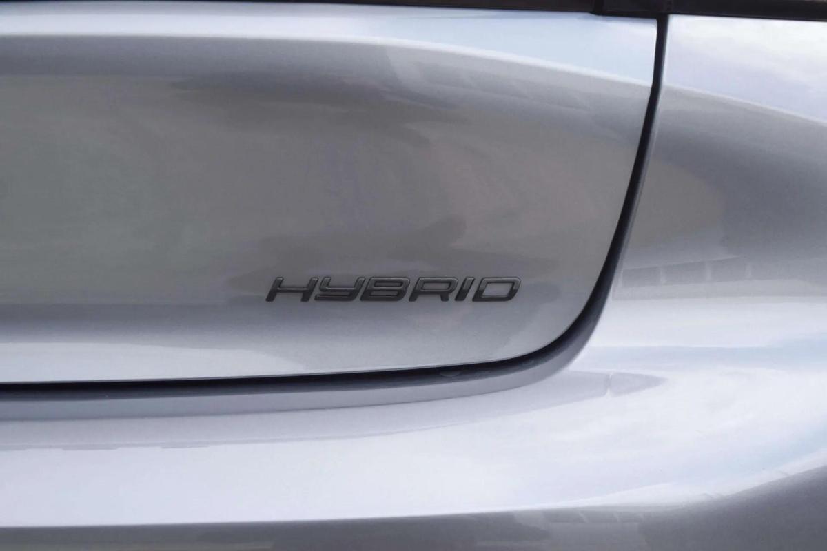 peugeot-208-2025-gasolina-1199cc