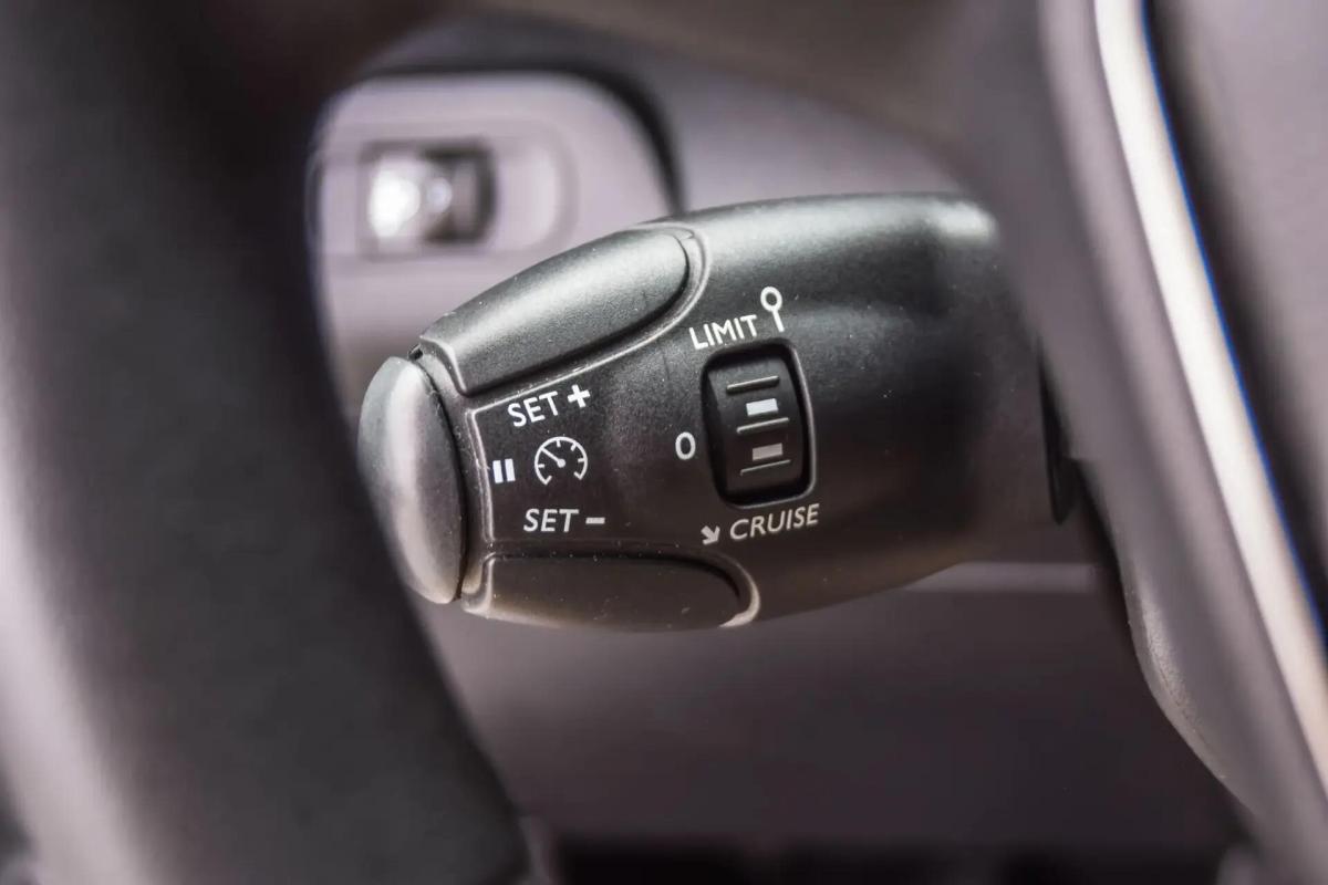 peugeot-partner-2023-diesel-1499cc