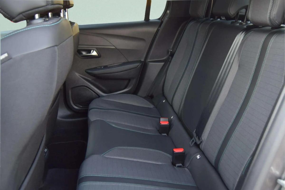 peugeot-208-2023-gasolina-1199cc