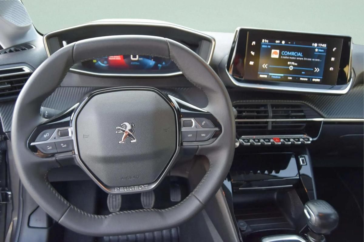 peugeot-208-2023-gasolina-1199cc