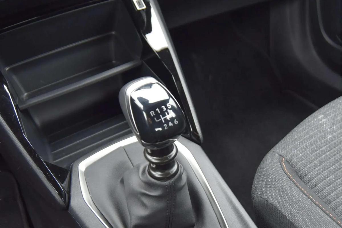 peugeot-2008-2025-gasolina-1199cc