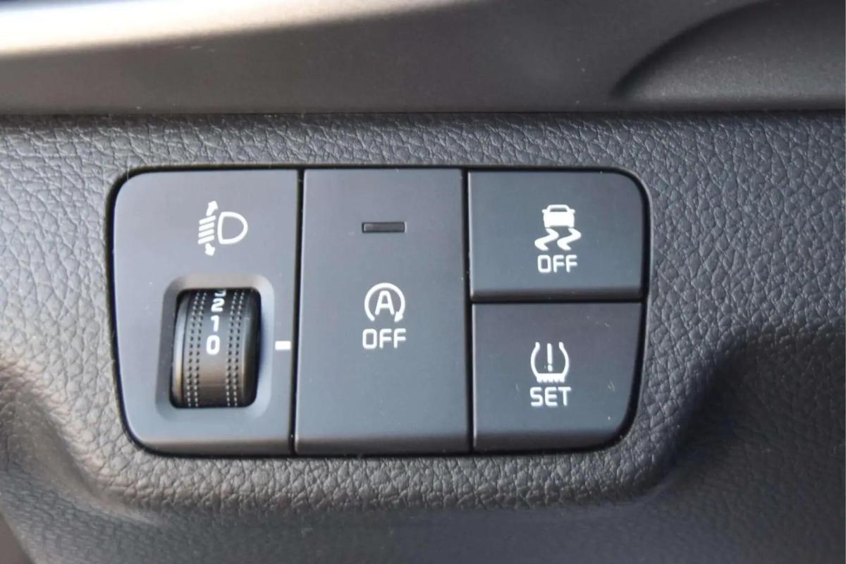 kia-stonic-2025-gasolina-998cc