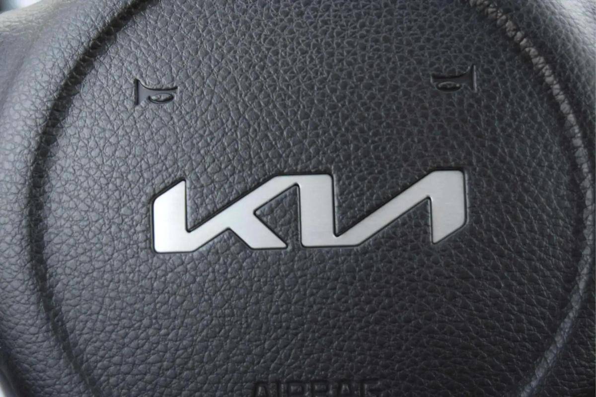 kia-stonic-2025-gasolina-998cc