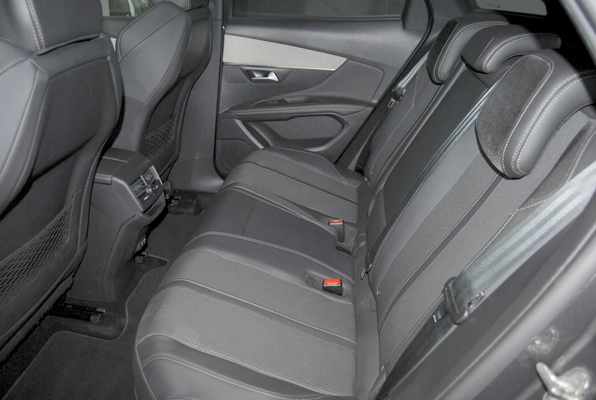 peugeot-3008-2023-gasolina-1598cc