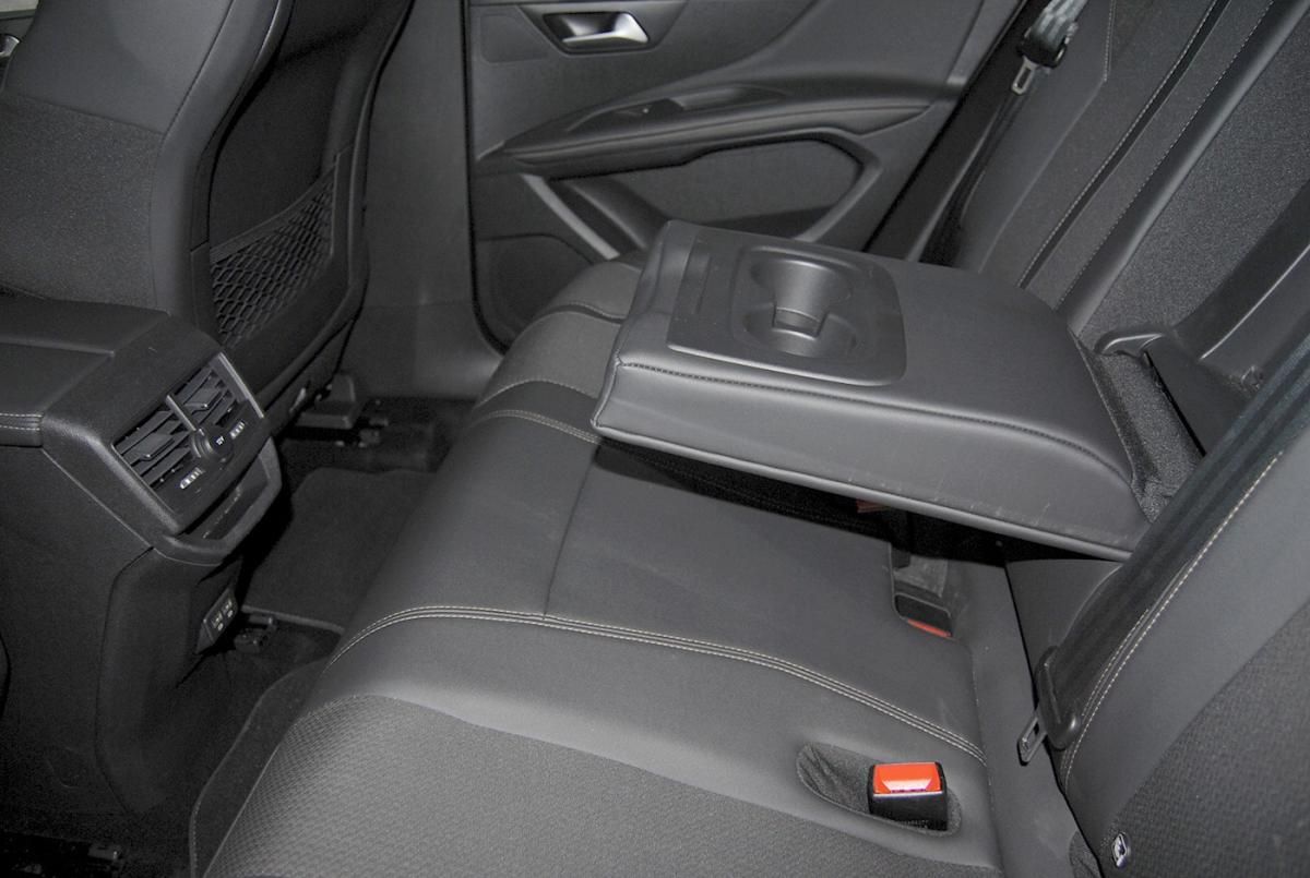 peugeot-3008-2023-gasolina-1598cc