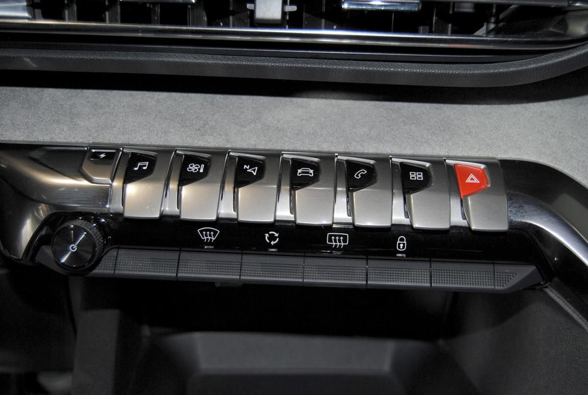 peugeot-3008-2023-gasolina-1598cc