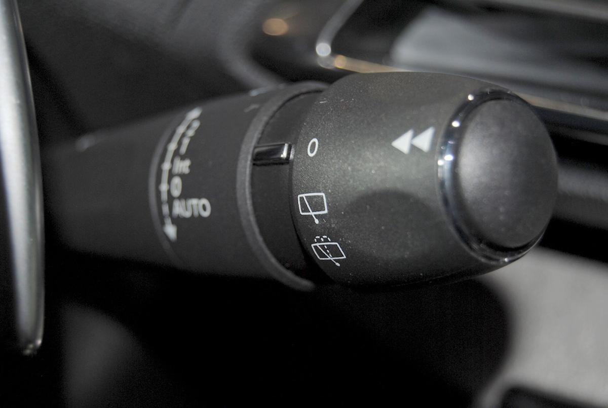 peugeot-3008-2023-gasolina-1598cc