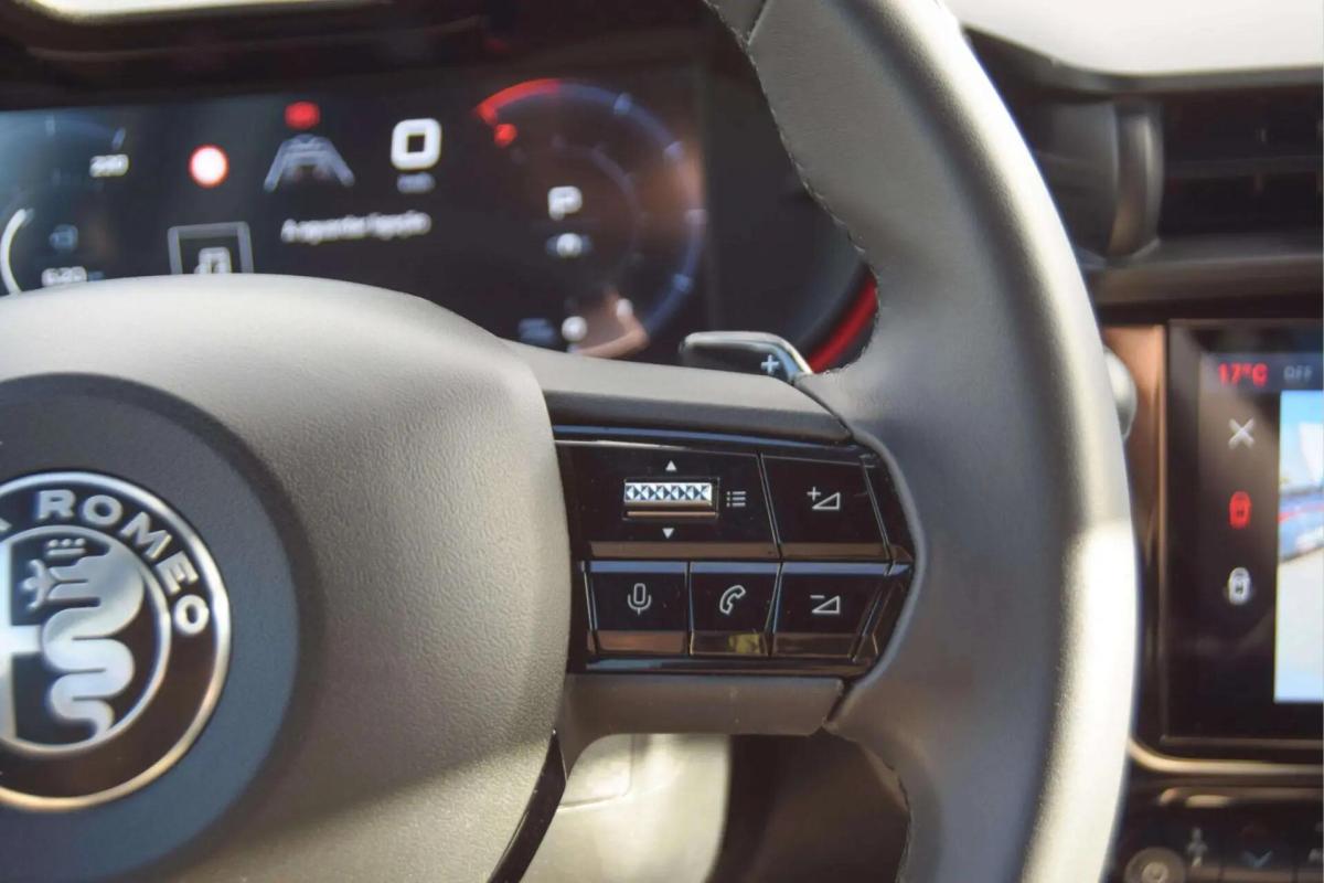 alfa-romeo-junior-2025-gasolina-1199cc