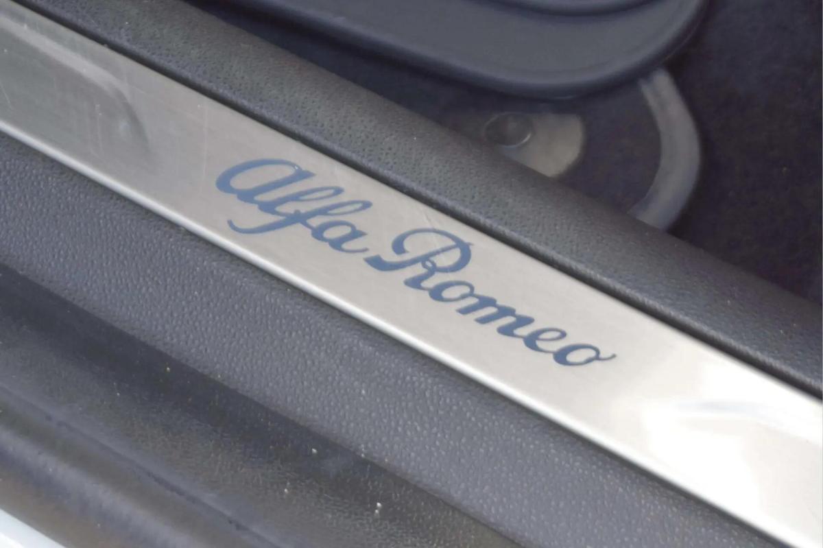 alfa-romeo-junior-2025-gasolina-1199cc