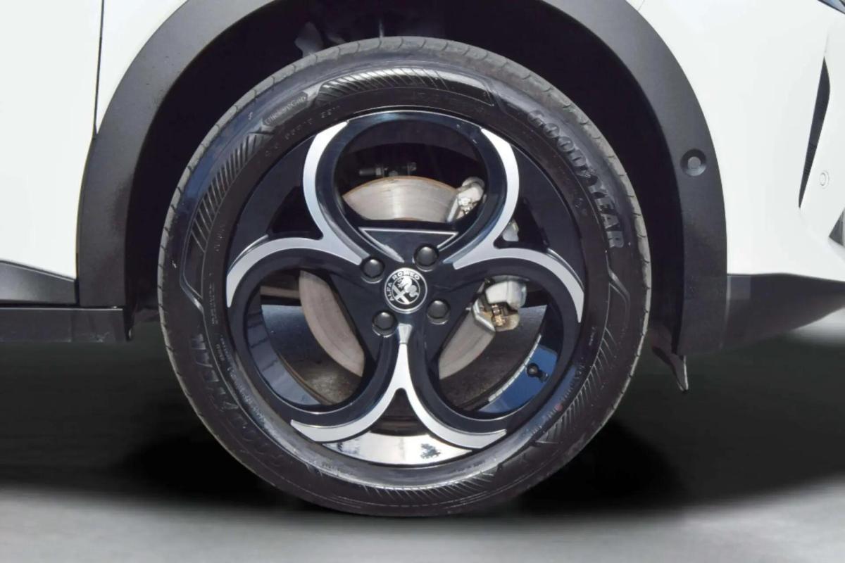 alfa-romeo-junior-2025-gasolina-1199cc