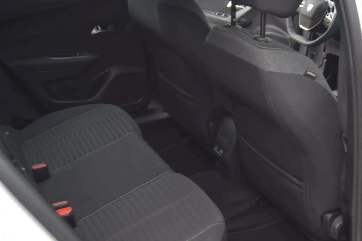 peugeot-e-2008-2024-eletrico-0cc