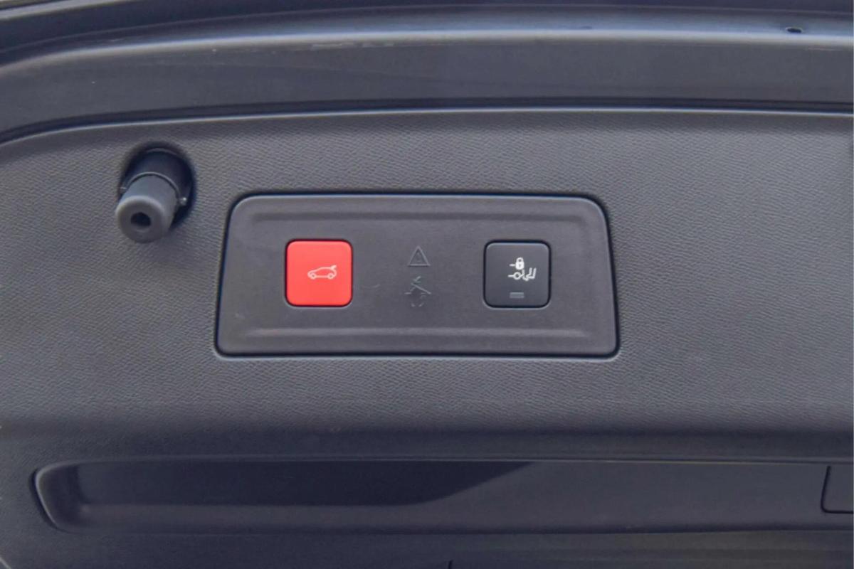 peugeot-3008-2021-hibrido-a-gasolina-1598cc