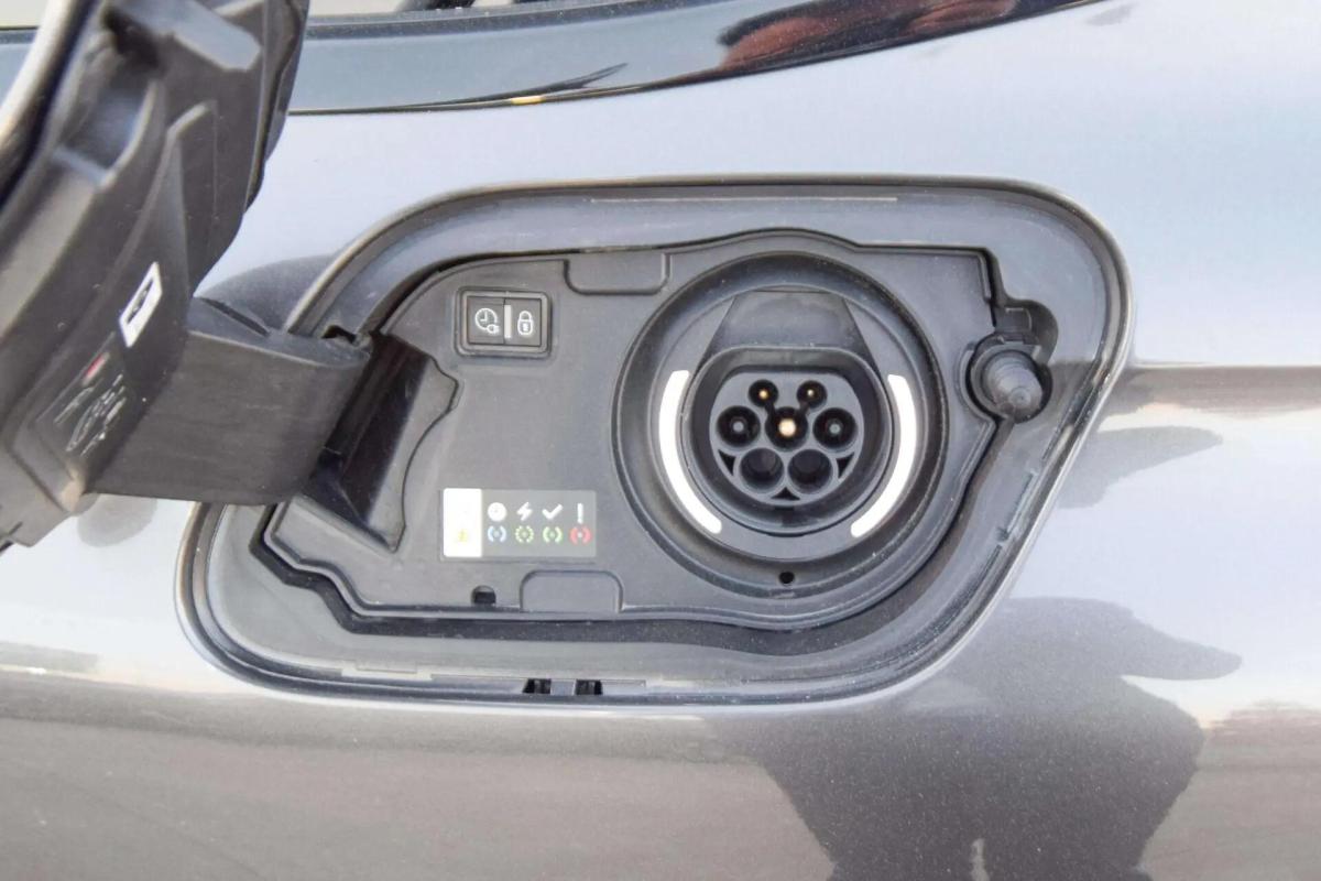 peugeot-3008-2021-hibrido-a-gasolina-1598cc