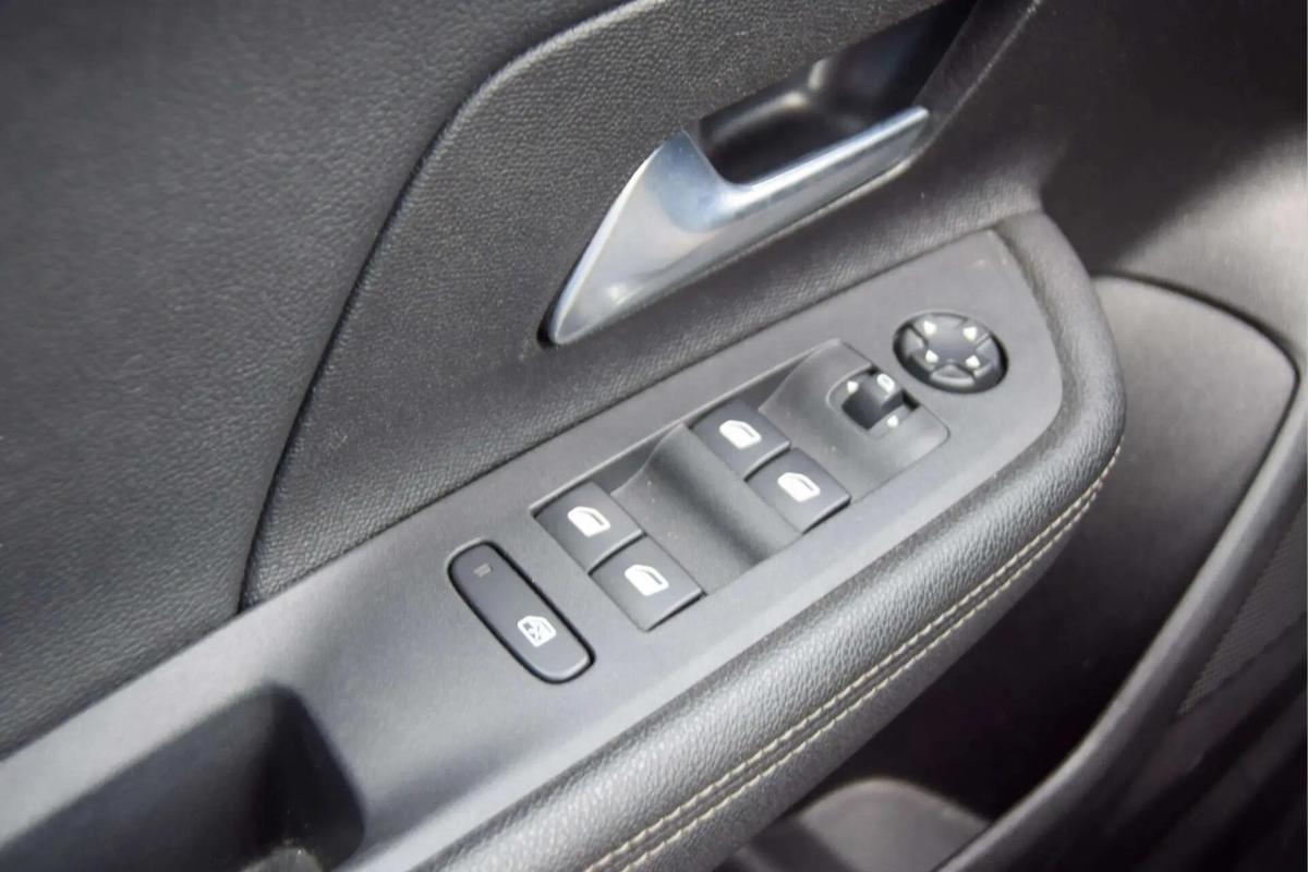 opel-mokka-2024-gasolina-1199cc