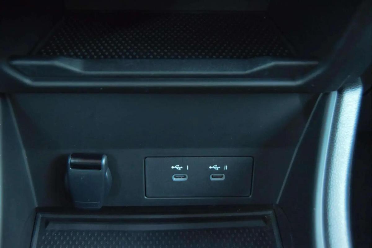 mitsubishi-asx-2025-gasolina-999cc