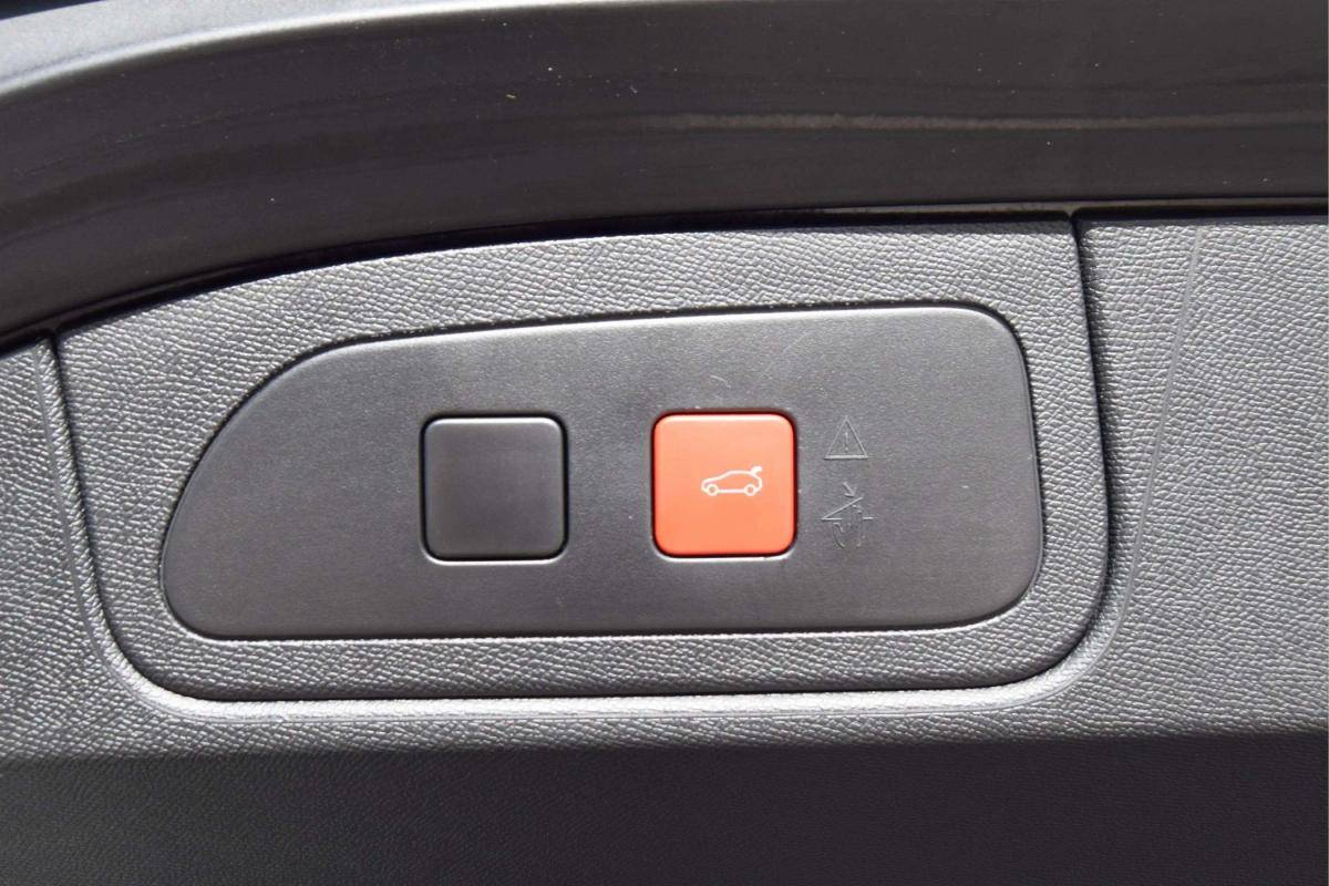 ds-ds-7-crossback-2023-hibrido-a-gasolina-1598cc