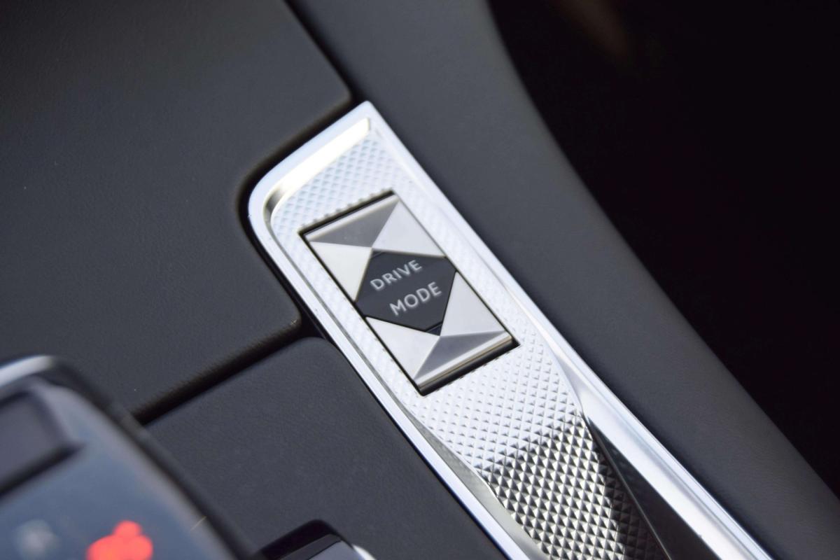 ds-ds-7-crossback-2023-hibrido-a-gasolina-1598cc