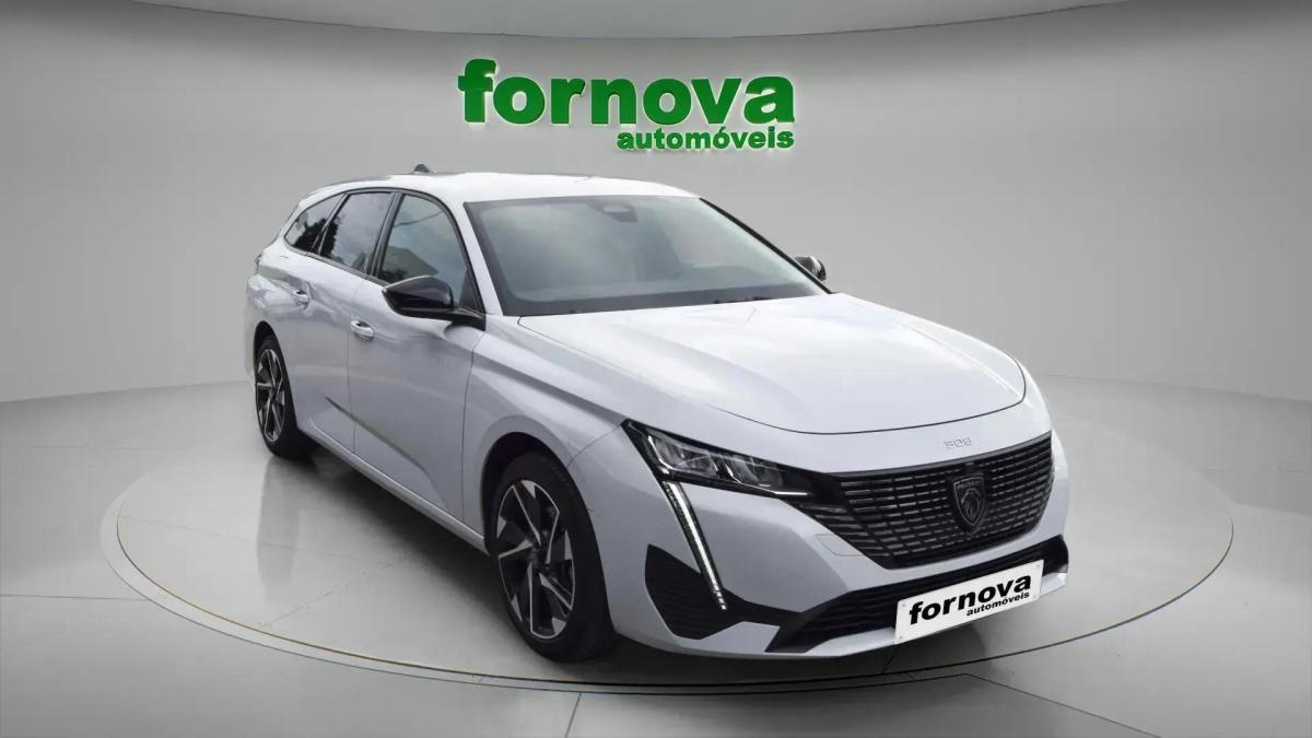 peugeot-308-sw-2025-hibrido-a-gasolina-1200cc
