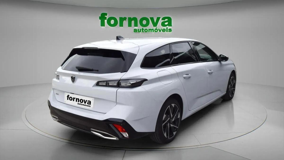 peugeot-308-sw-2025-hibrido-a-gasolina-1200cc