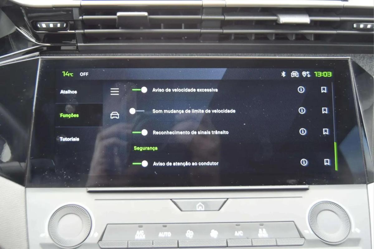 peugeot-308-sw-2025-hibrido-a-gasolina-1200cc