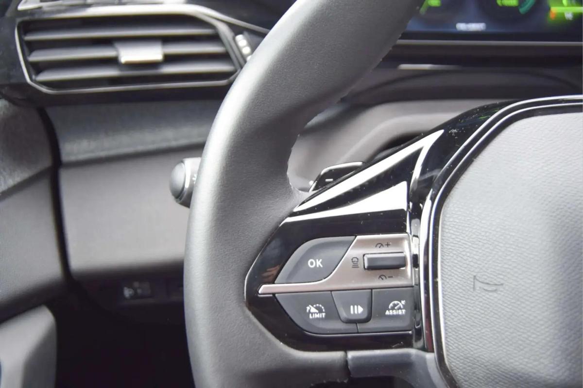peugeot-308-sw-2025-hibrido-a-gasolina-1200cc
