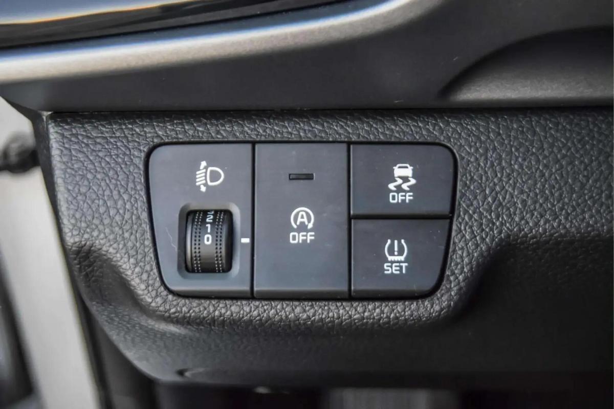 kia-stonic-2025-gasolina-998cc