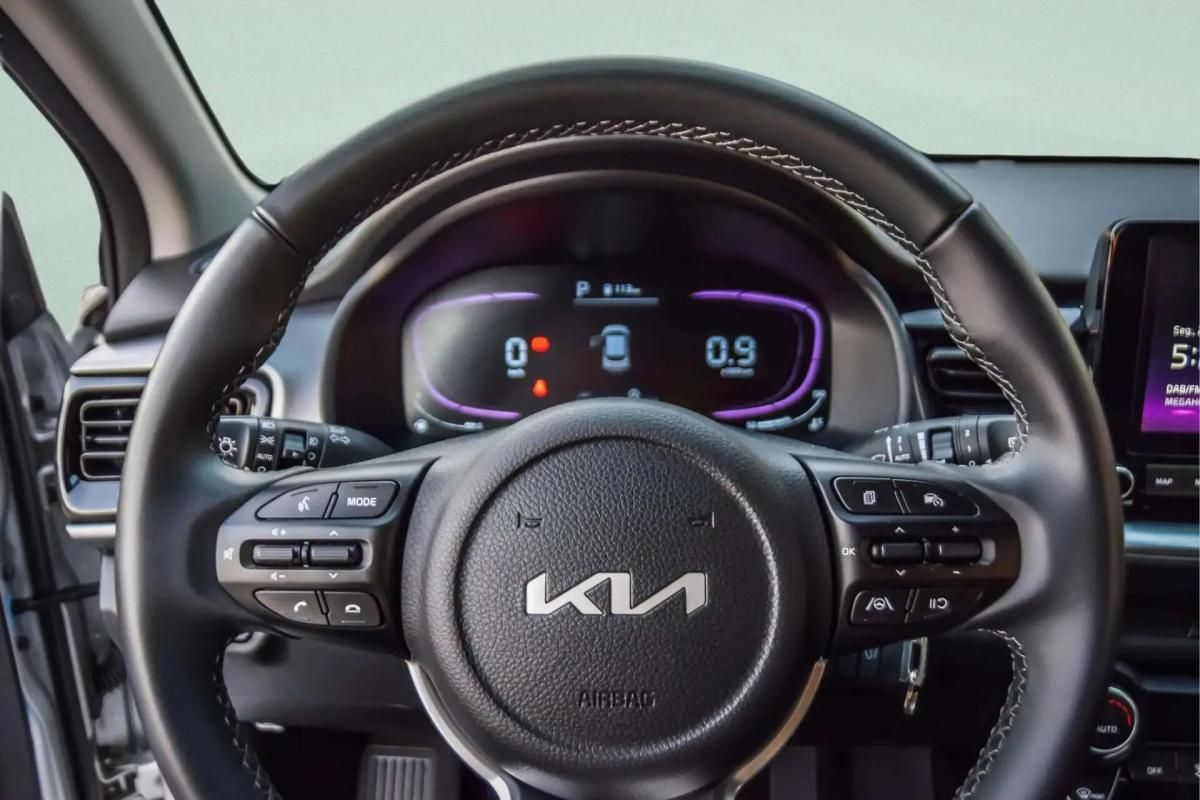 kia-stonic-2025-gasolina-998cc