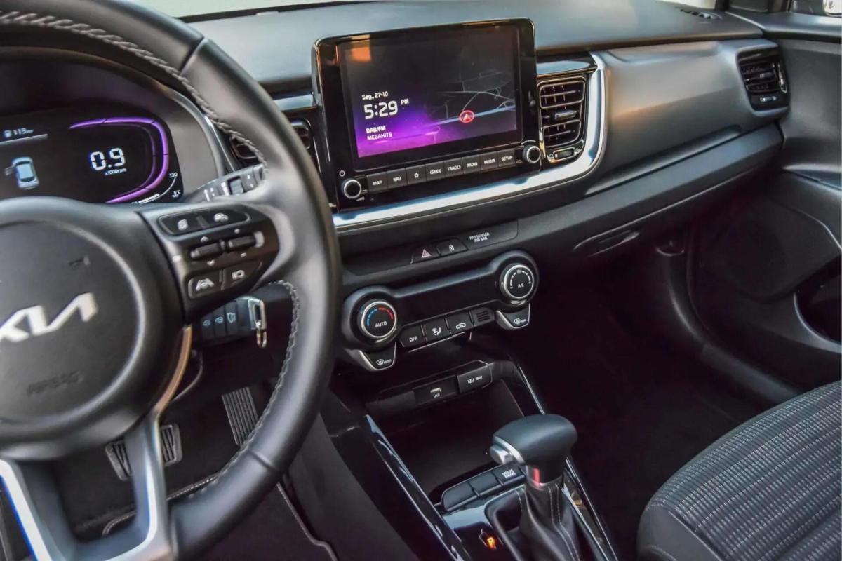 kia-stonic-2025-gasolina-998cc