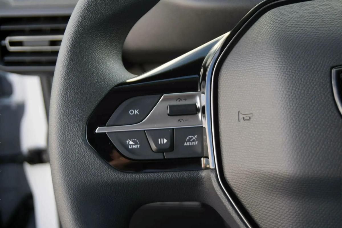 peugeot-partner-2025-diesel-1499cc