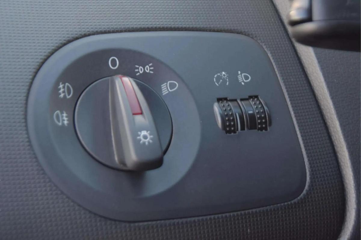 seat-ibiza-2010-diesel-1598cc