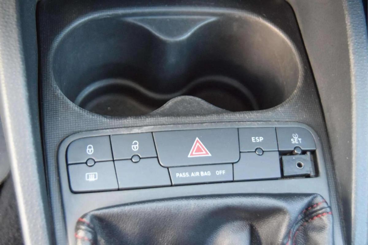 seat-ibiza-2010-diesel-1598cc